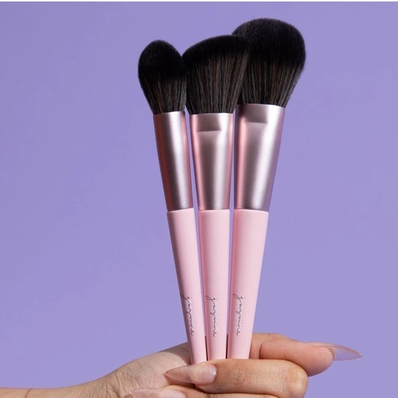 Complexion Essentials 3-piece Brush Set by Jazmine Beauty - Picture 4 of 9